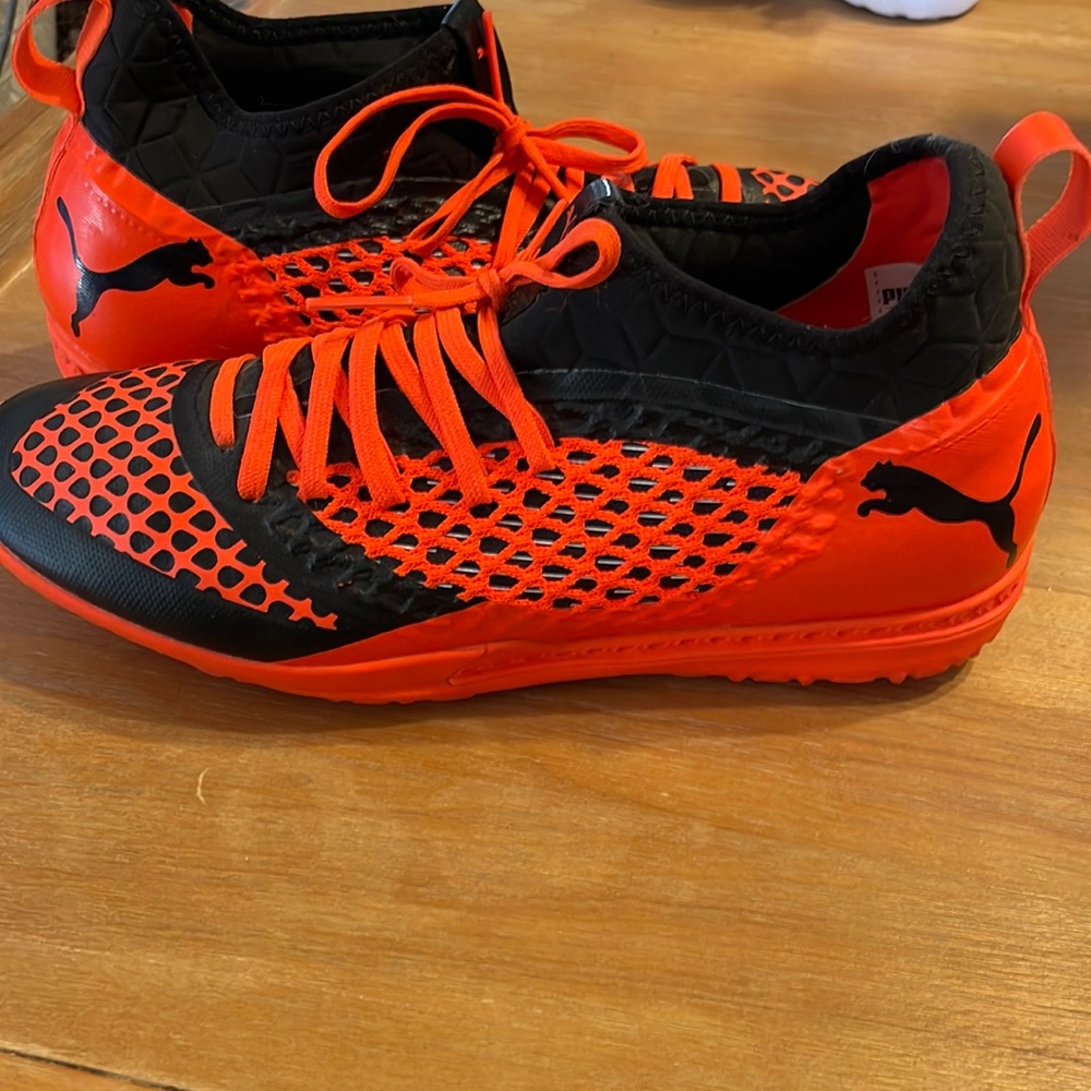 Puma Future 2.3 Netfit Turf Soccer Cleats/Boots Size Mens 9